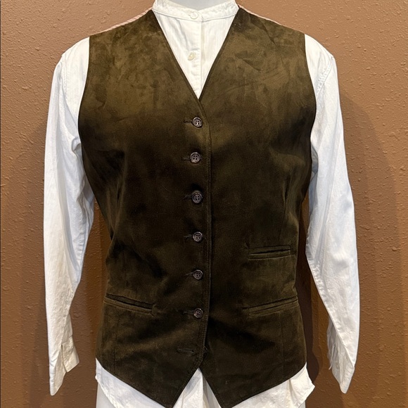 The Territory Ahead Other - Territory Ahead Olive Green Suede Vest size medium